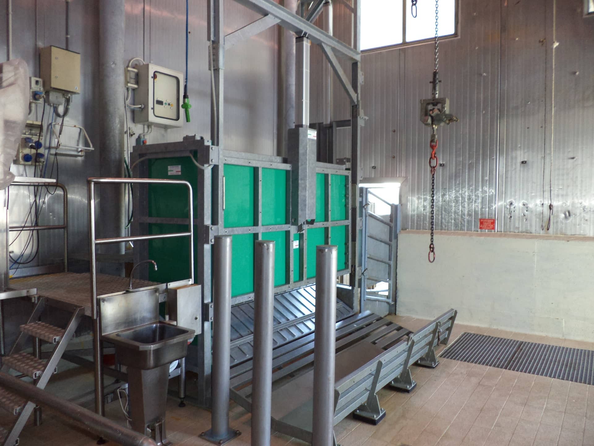 Cattle killing machine, halal processing plants